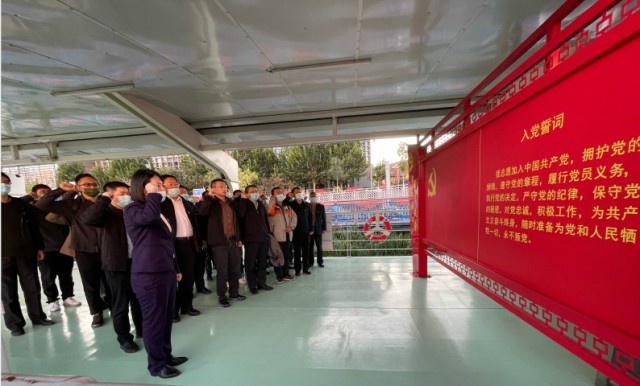 安全節(jié)能中心（東方泰瑞）黨支部參觀海河、學(xué)習(xí)歷史，共話天津交通運(yùn)輸安全